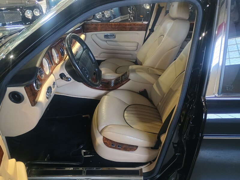 Used 1999 Bentley Arnage Green Label RWD image 14