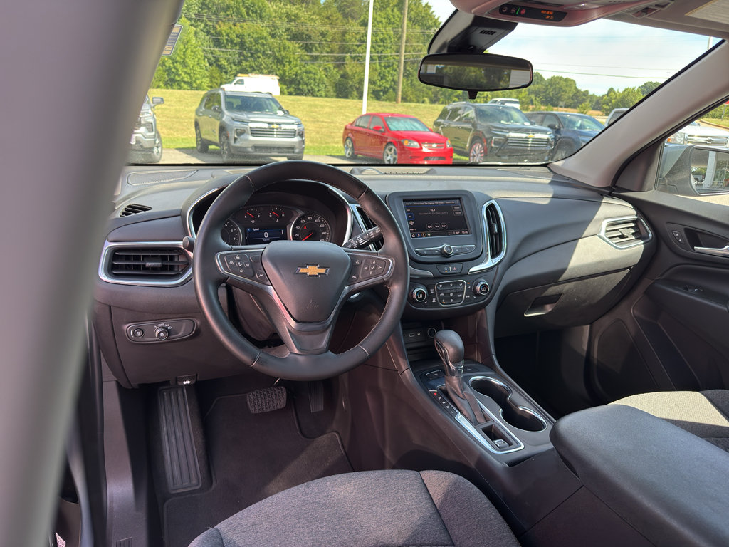 Used 2024 Chevrolet Equinox LT AWD/4WD image 9