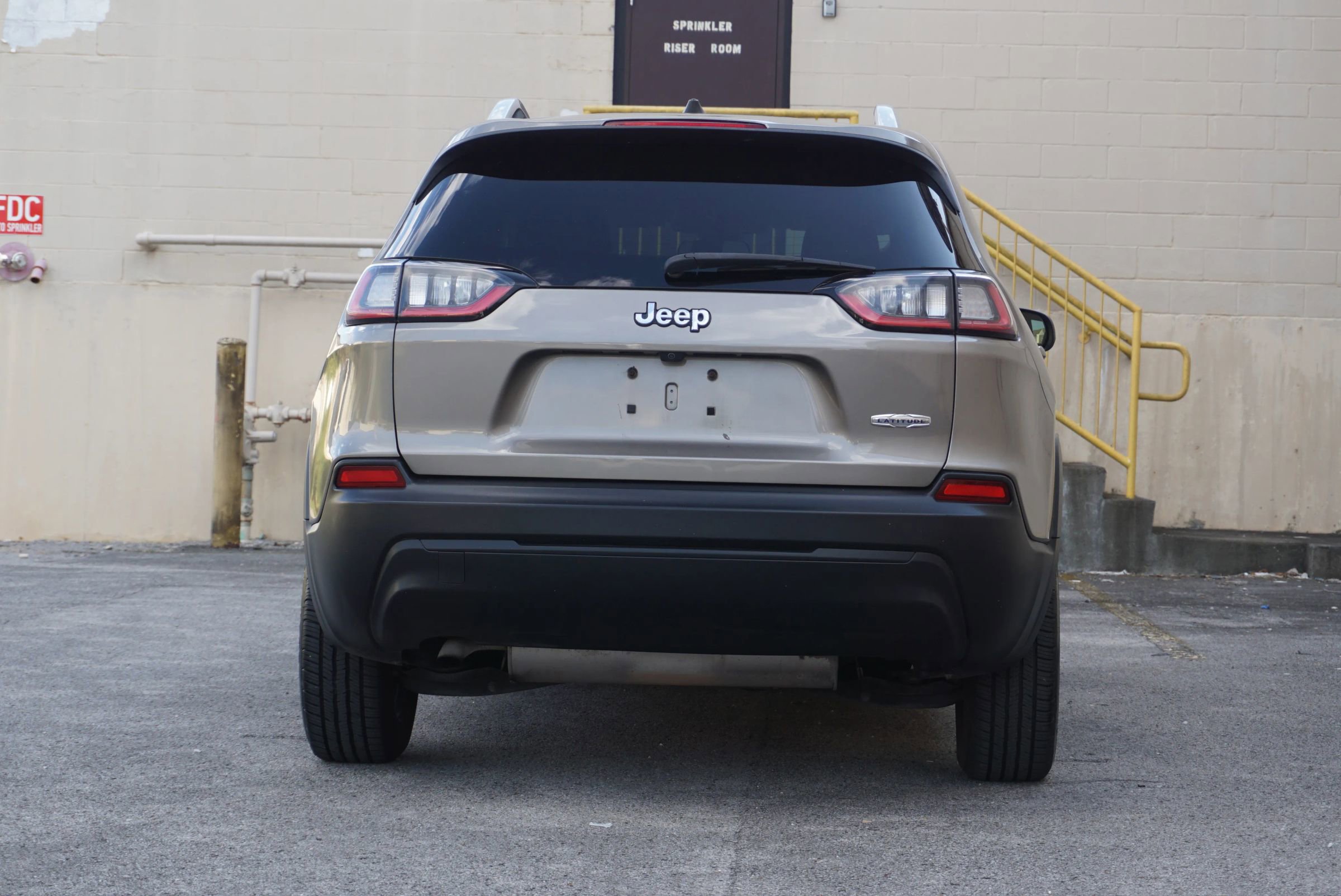Used 2019 Jeep Cherokee Latitude Plus image 6