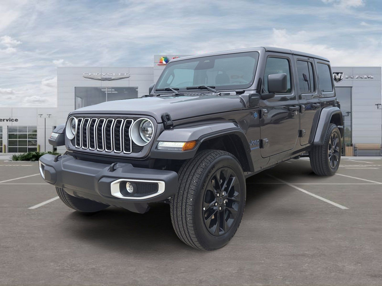 Used 2025 Jeep Wrangler Unlimited Sahara w/ Safety Group AWD/4WD image 1