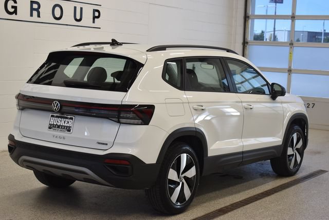 Used 2025 Volkswagen Taos S AWD/4WD image 4