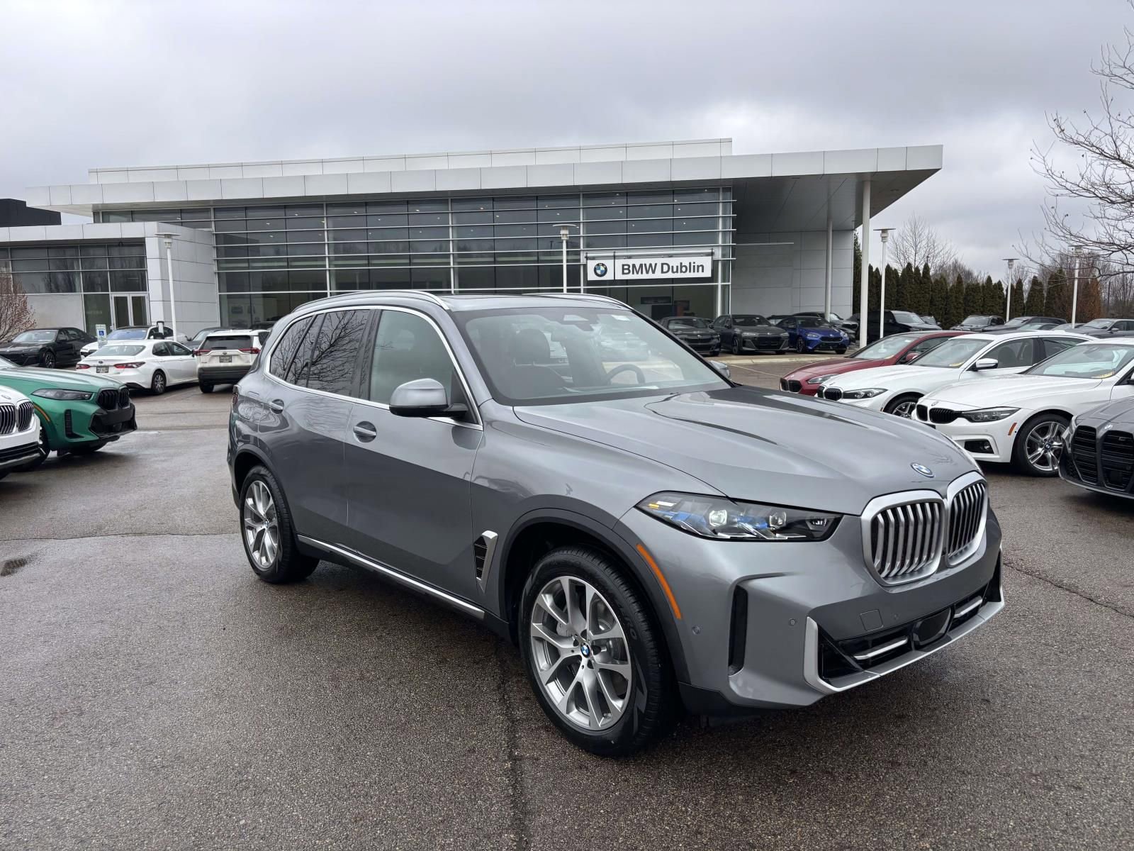 New 2026 BMW X5 xDrive50e image 1
