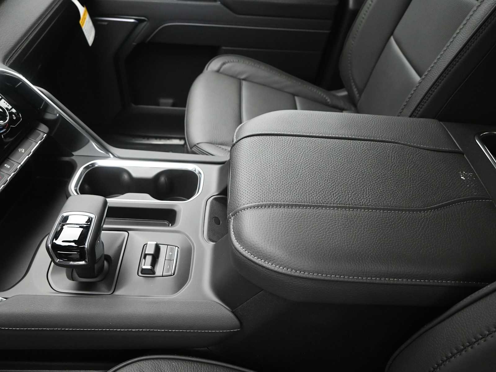 New 2026 GMC Sierra 1500 Denali AWD/4WD image 15