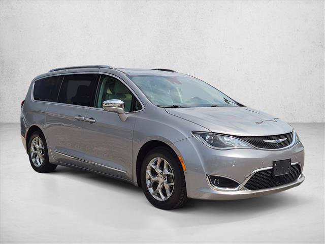 Used 2018 Chrysler Pacifica Limited w/ Advanced Safetytec Group FWD image 3