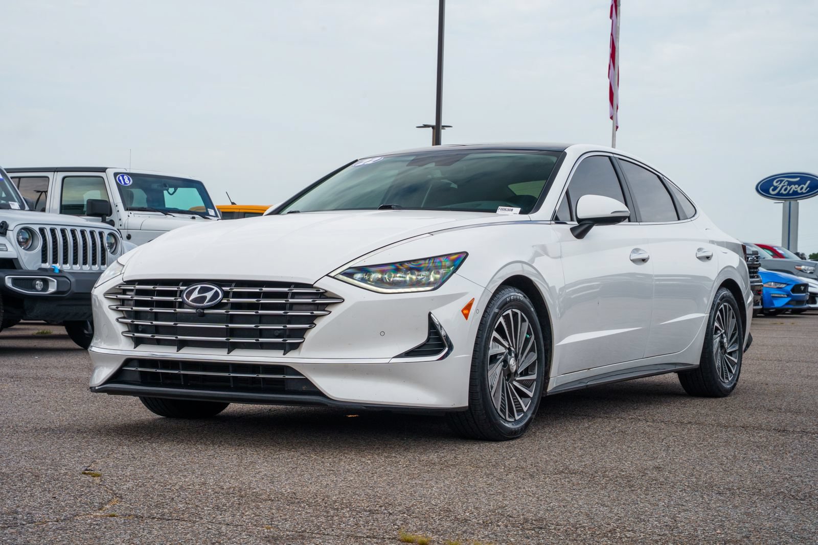 Used 2022 Hyundai Sonata Limited FWD image 4