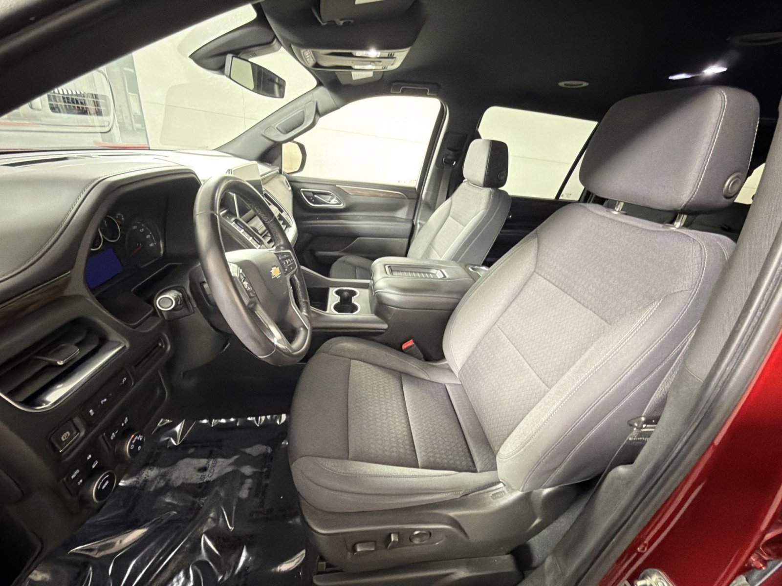 Used 2021 Chevrolet Suburban LS image 13