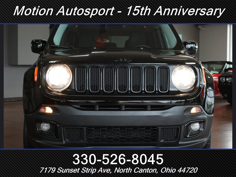 Used 2017 Jeep Renegade Altitude AWD/4WD image 32