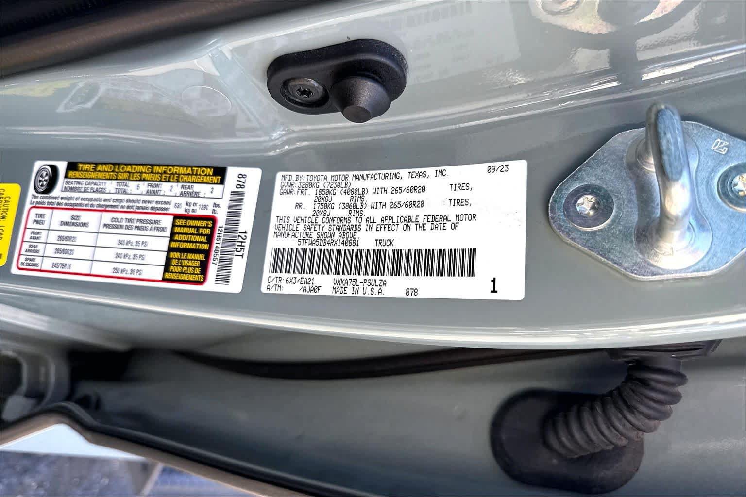 Used 2024 Toyota Tundra Limited AWD/4WD image 33