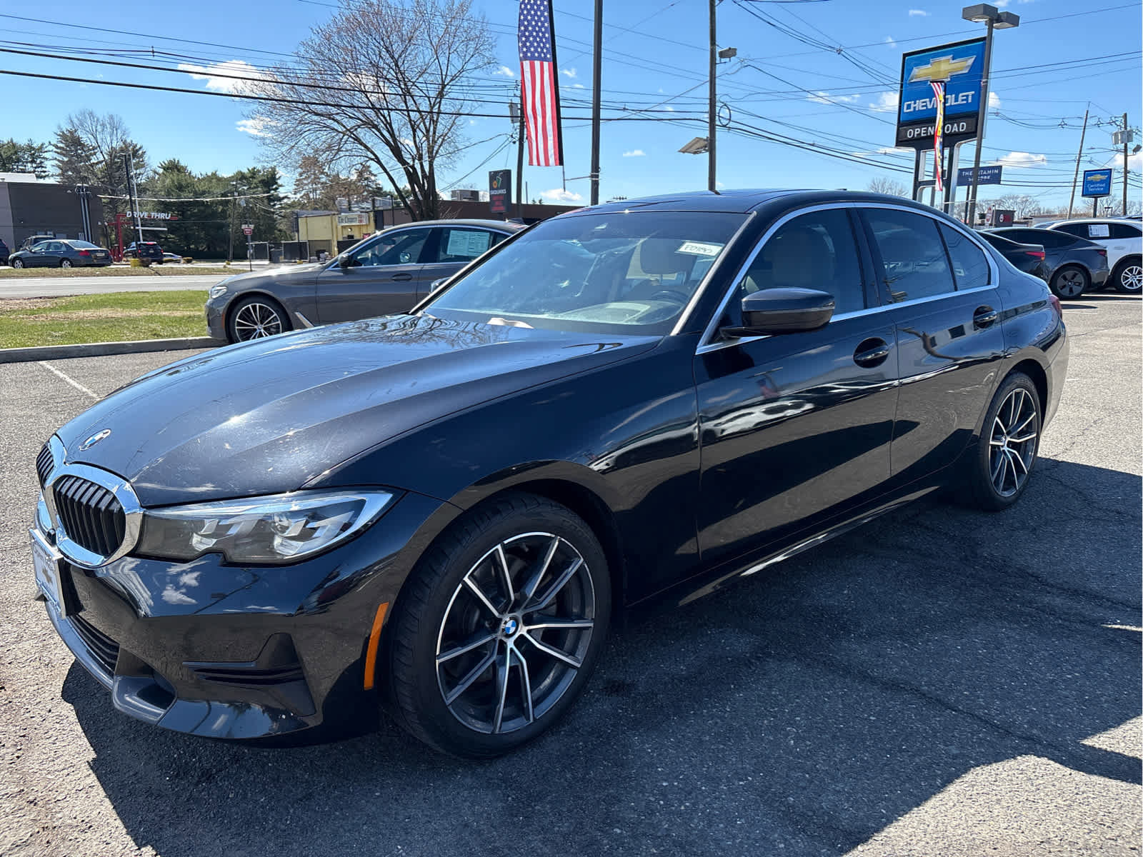 Used 2019 BMW 330i xDrive Sedan w/ Driving Assistance Package image 3