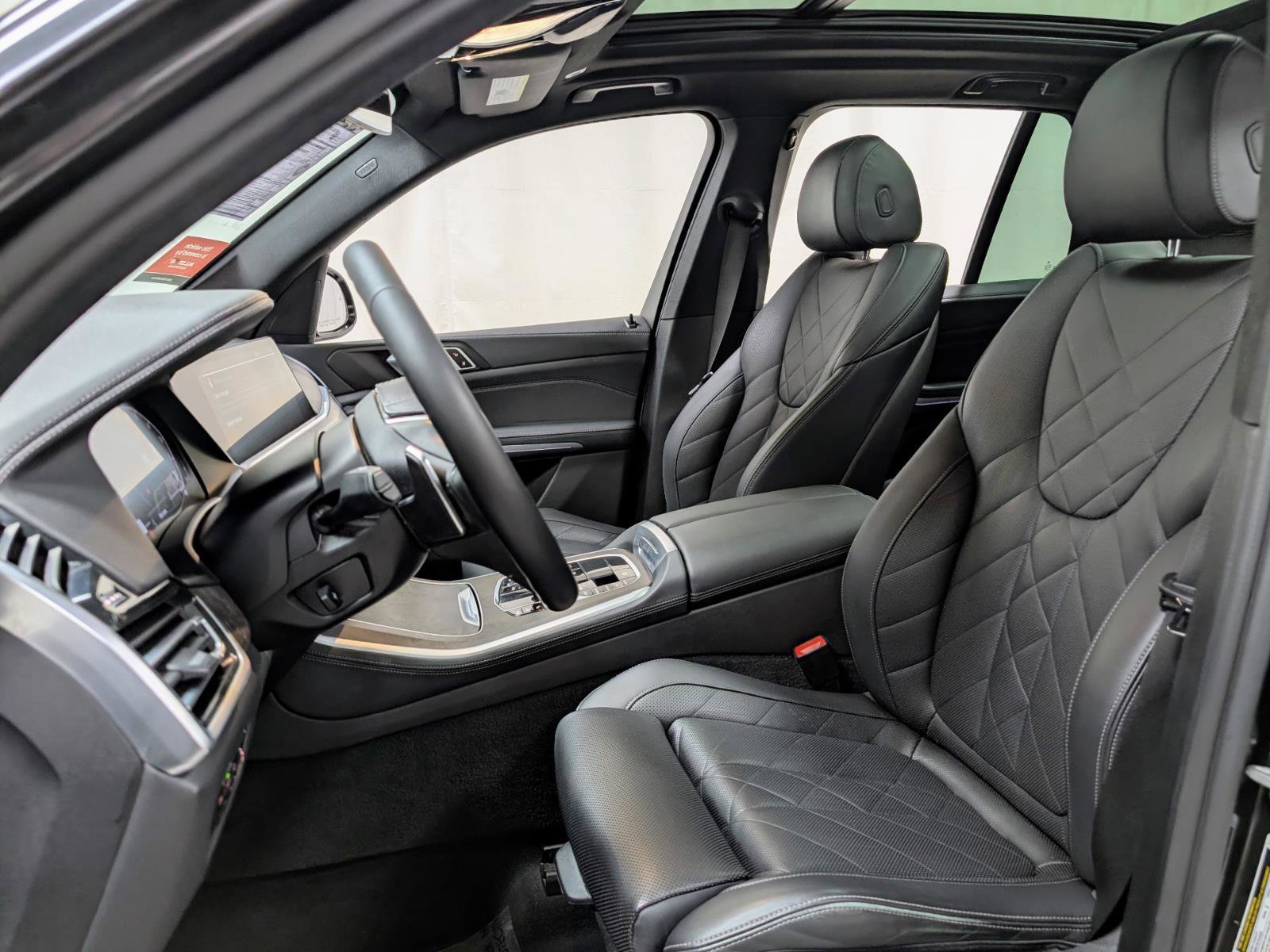 Used 2023 BMW X5 xDrive40i AWD/4WD image 15