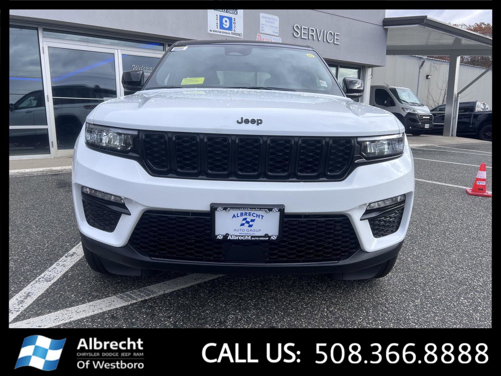 New 2025 Jeep Grand Cherokee Limited image 8