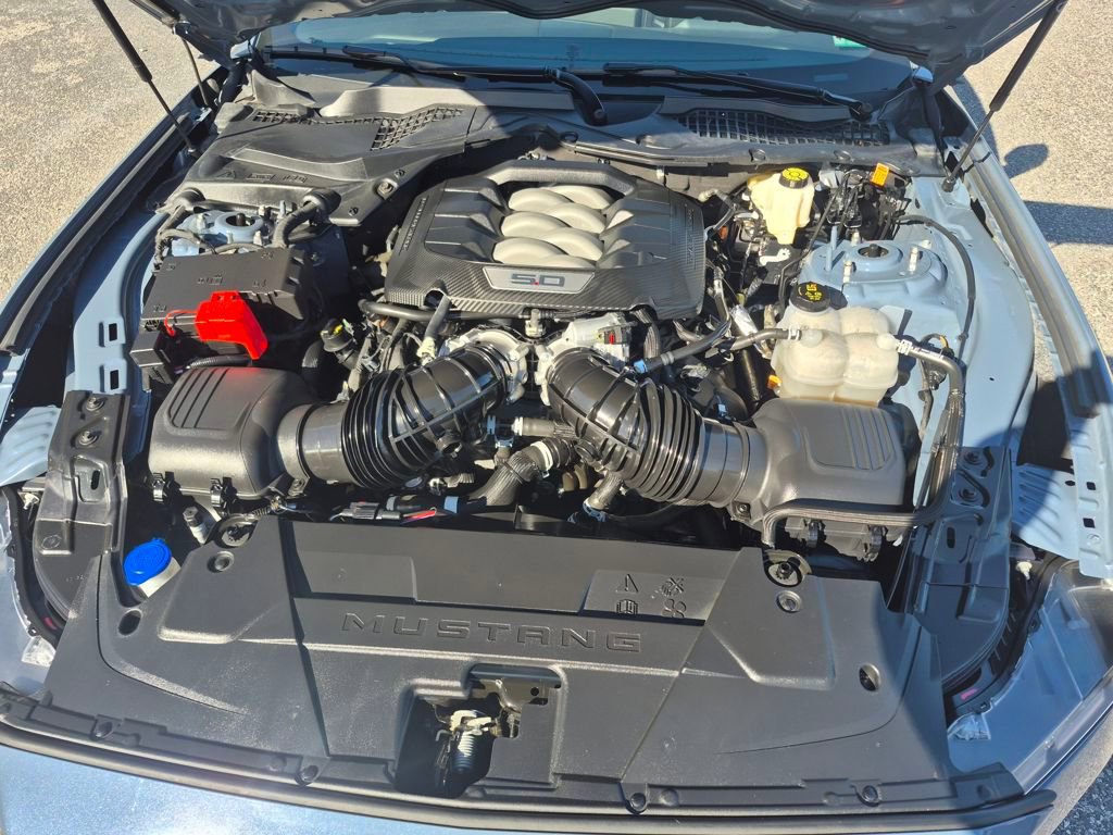 Used 2025 Ford Mustang GT image 13