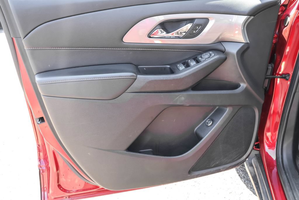 Used 2020 Chevrolet Traverse LT AWD/4WD image 26