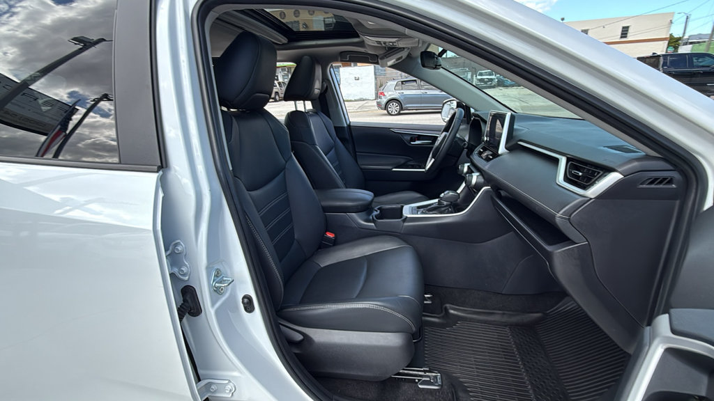 Used 2024 Toyota RAV4 XLE Premium FWD image 43