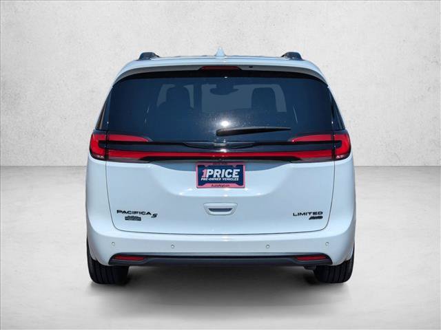 Used 2022 Chrysler Pacifica Limited w/ S Appearance Package AWD/4WD image 6