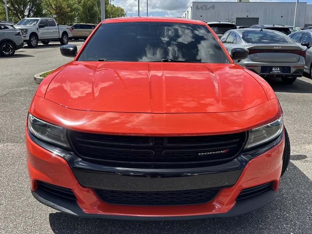 Used 2023 Dodge Charger SXT w/ Blacktop Package RWD image 2