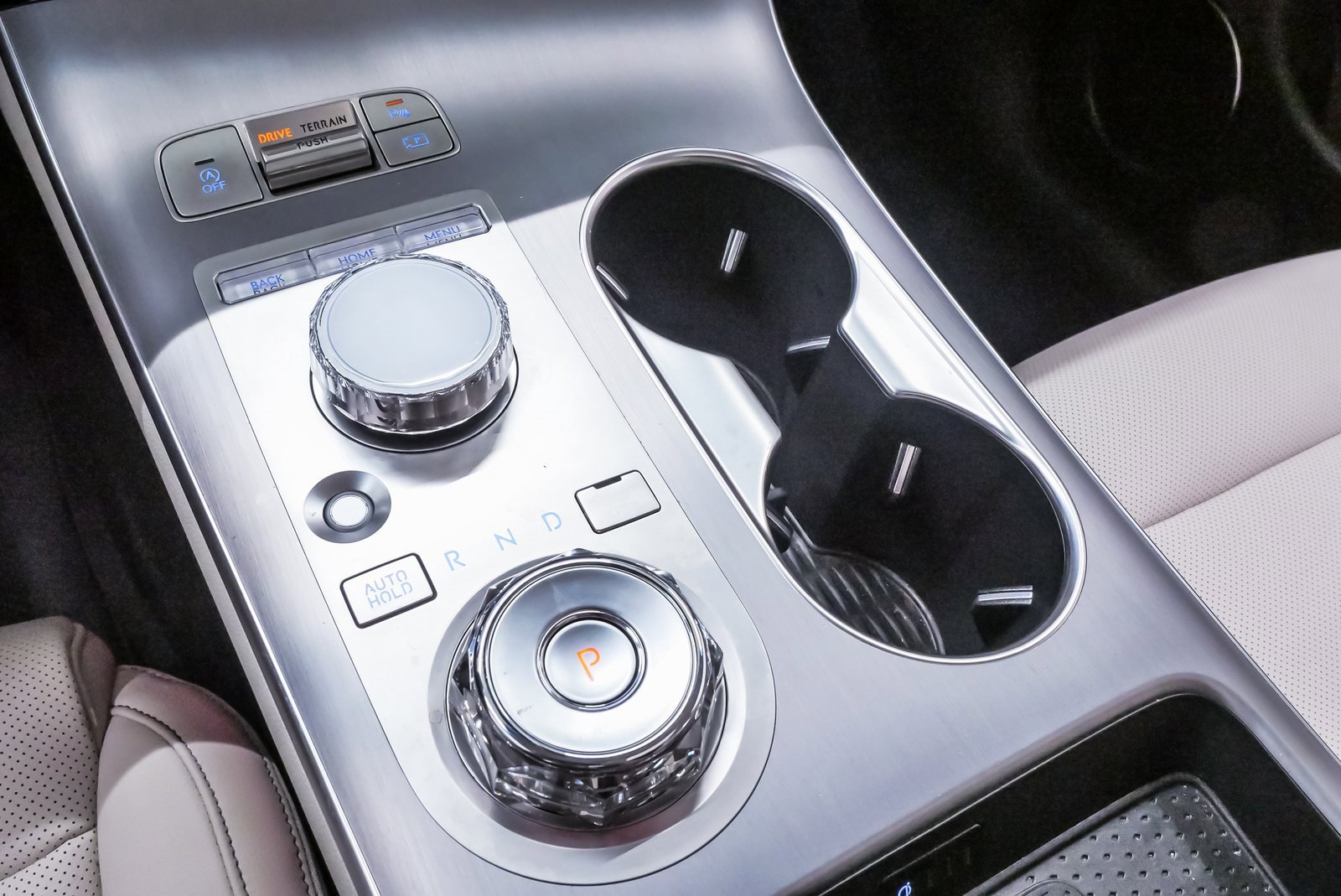 Certified 2026 Genesis GV70 2.5T Select image 18