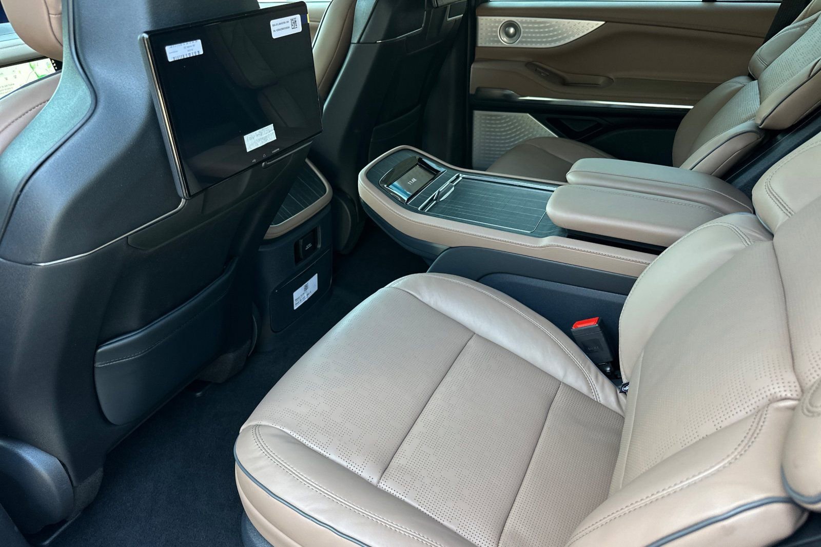 New 2026 Lincoln Navigator Black Label AWD/4WD image 11