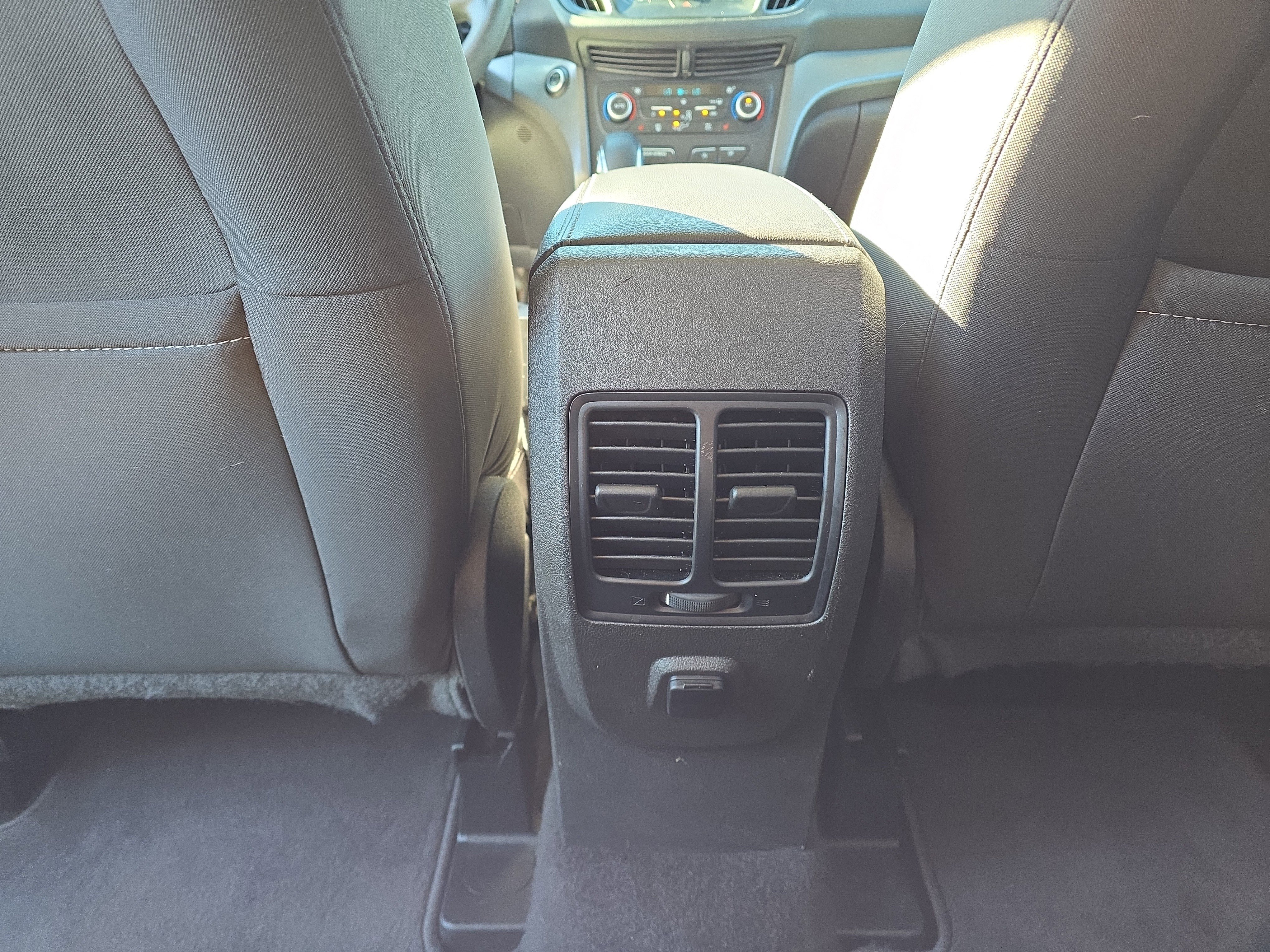 Used 2019 Ford Escape SE image 27