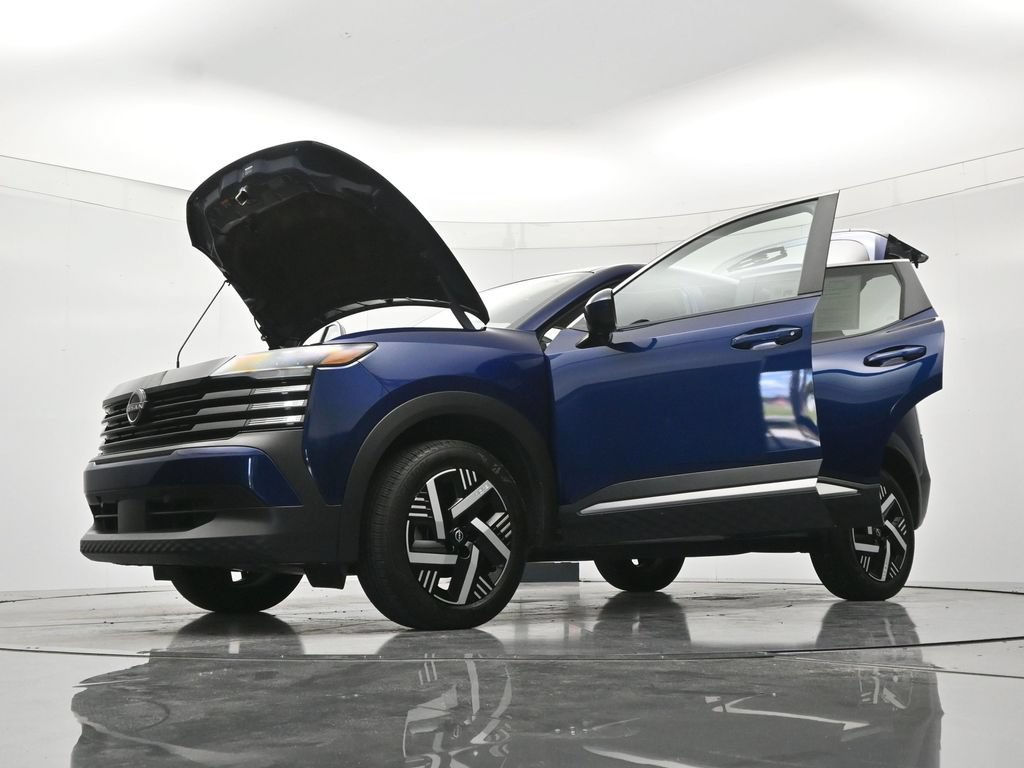 Used 2025 Nissan Kicks SV FWD image 48