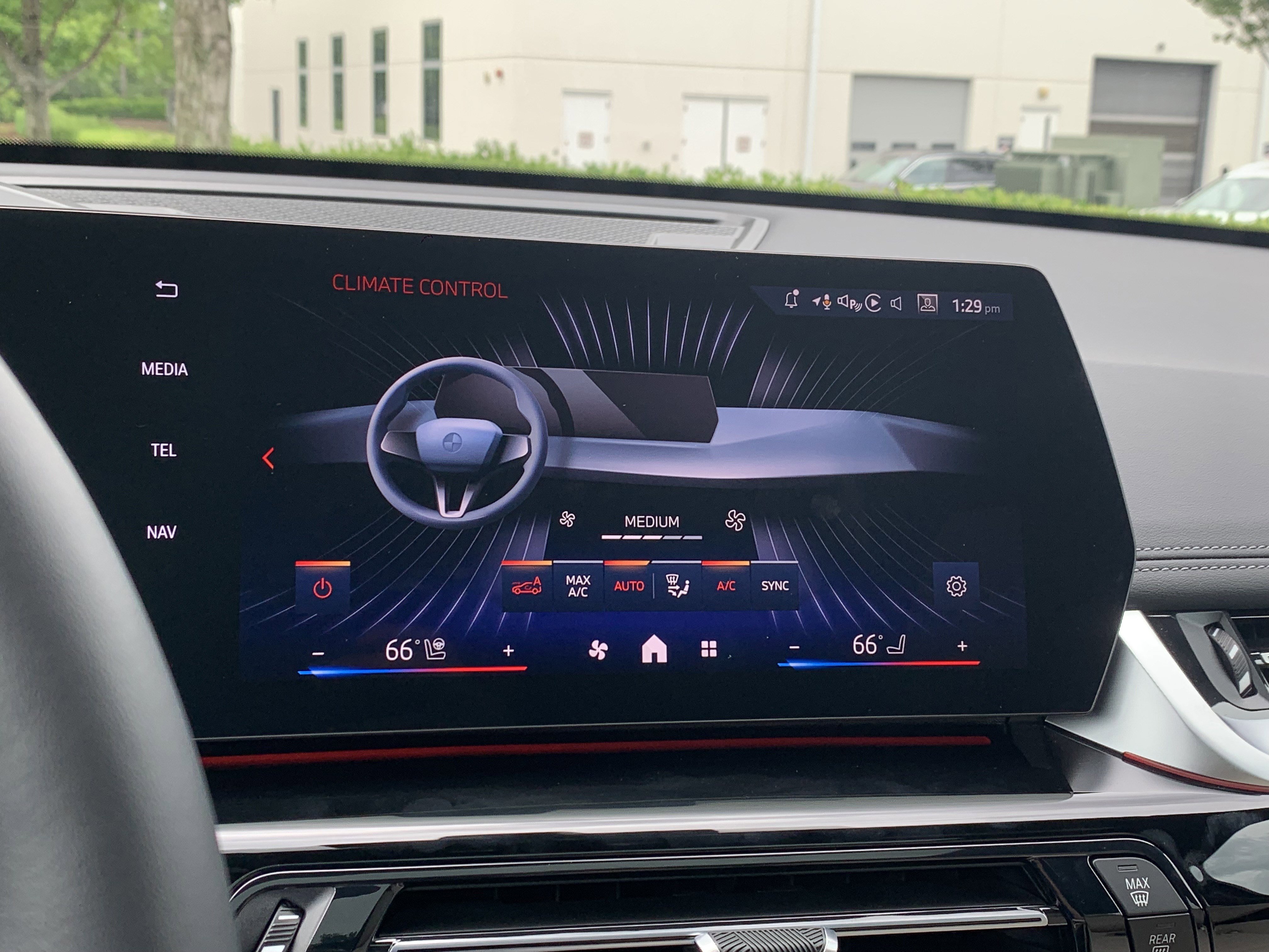 Certified 2025 BMW X1 xDrive28i w/ Premium Package image 32