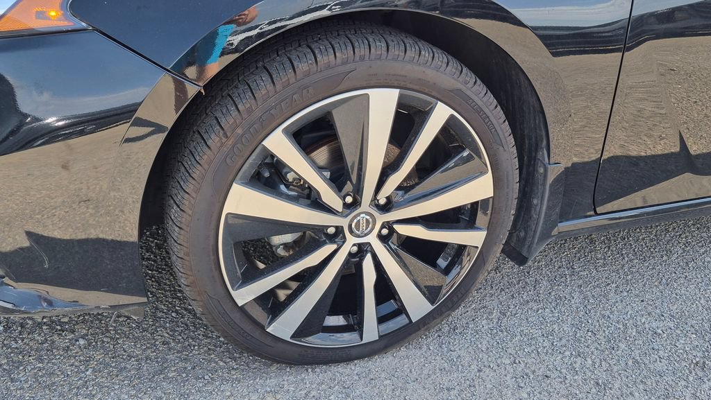 Used 2022 Nissan Altima 2.5 SR FWD image 6