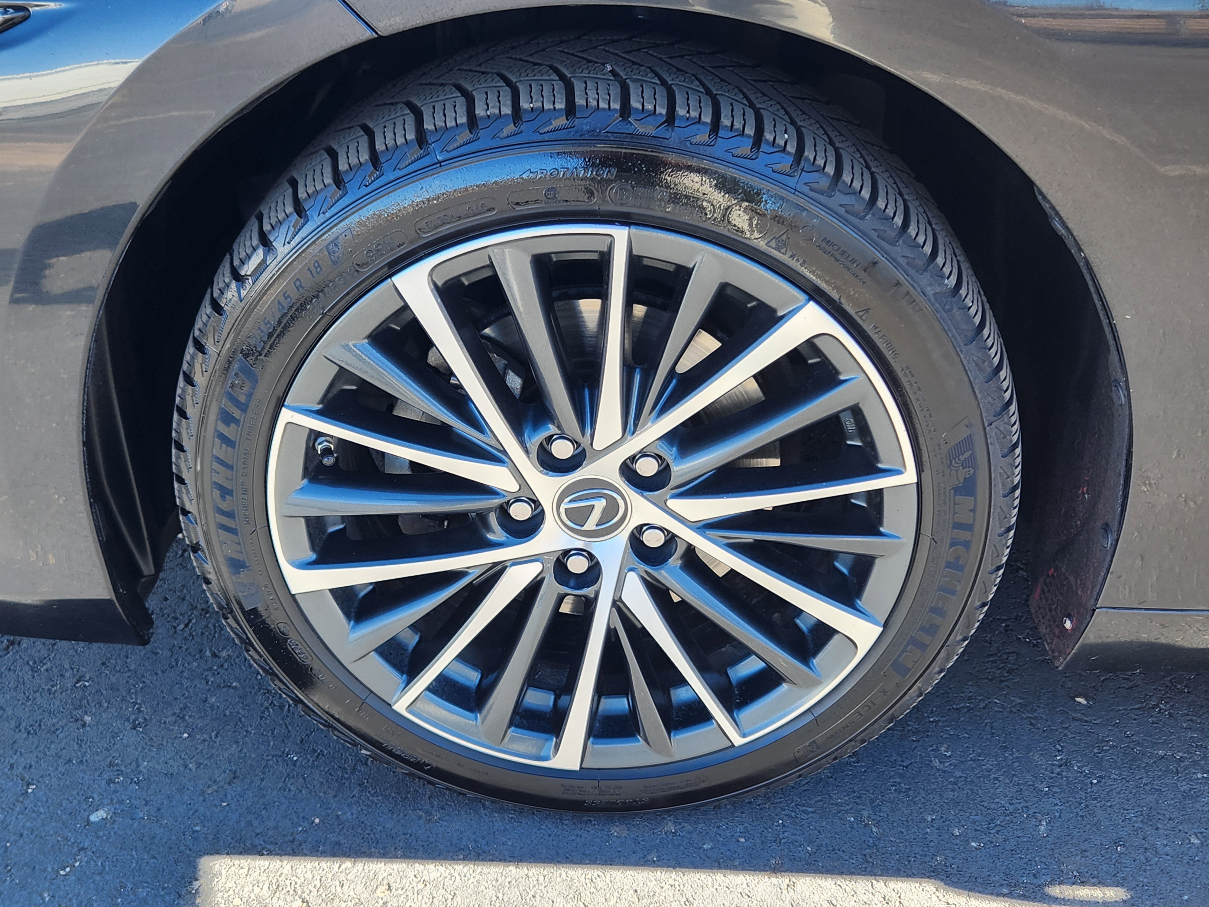 Used 2022 Lexus ES 250 w/ Premium Package image 21