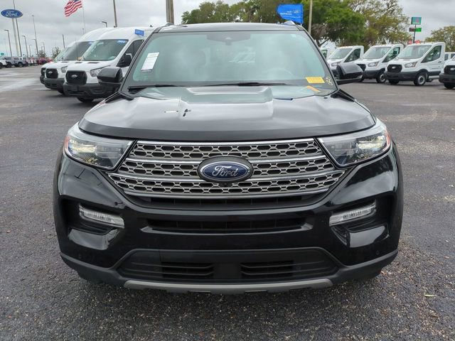 Certified 2022 Ford Explorer Limited w/ Equipment Group 301A RWD image 3