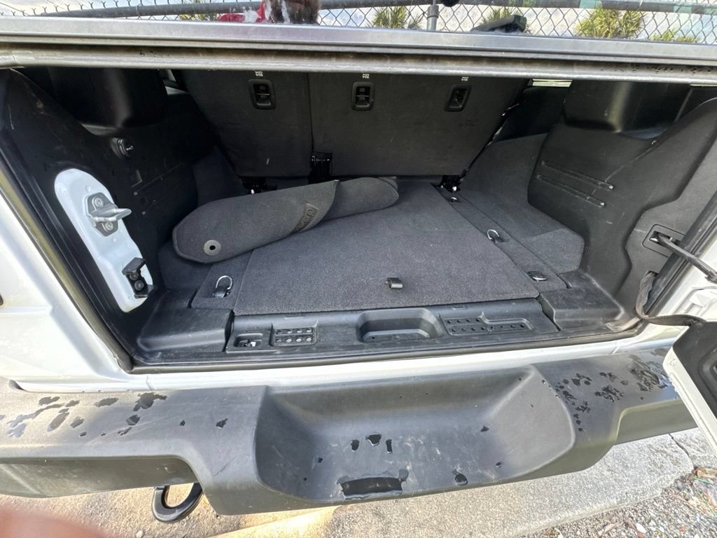 Used 2025 Jeep Wrangler Unlimited Sport AWD/4WD image 32