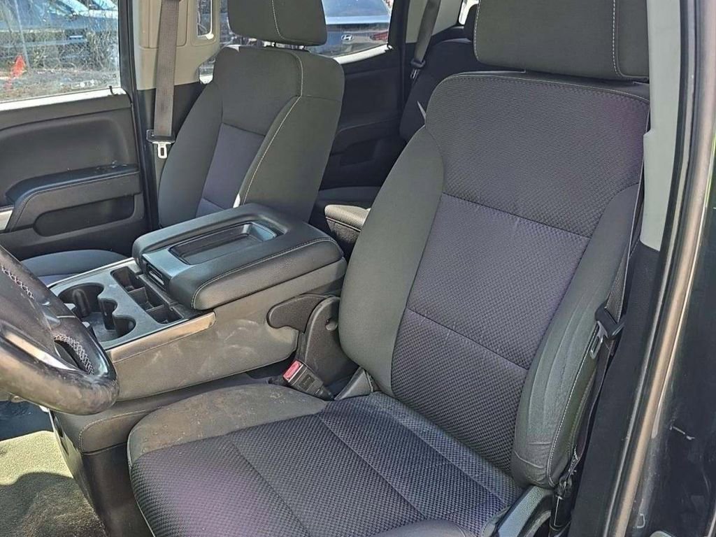 Used 2017 Chevrolet Silverado 1500 LT w/ LPO, Street Package image 2