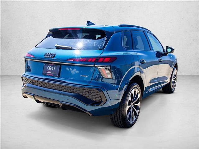 New 2026 Audi Q3 quattro 2.0T AWD/4WD image 5