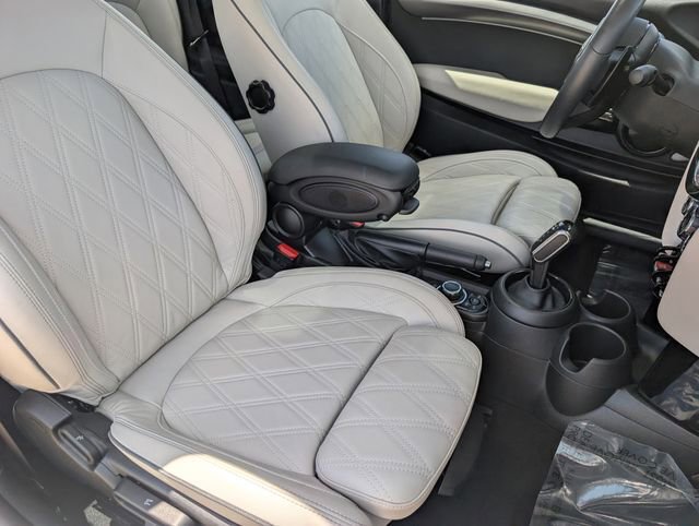 Used 2023 MINI Cooper S w/ Signature Upholstery Package FWD image 24