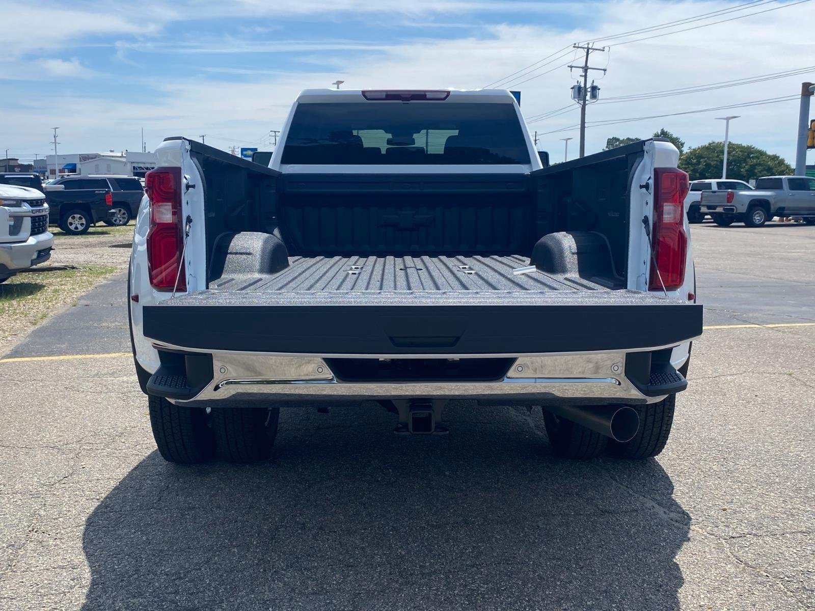 New 2026 Chevrolet Silverado 3500 LT w/ Safety Package AWD/4WD image 5