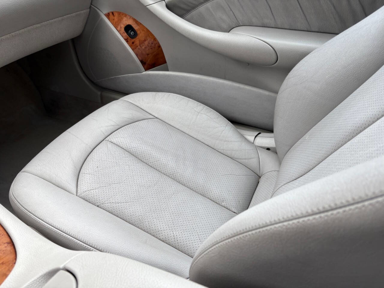 Used 2003 Mercedes-Benz CLK 500 Coupe image 18