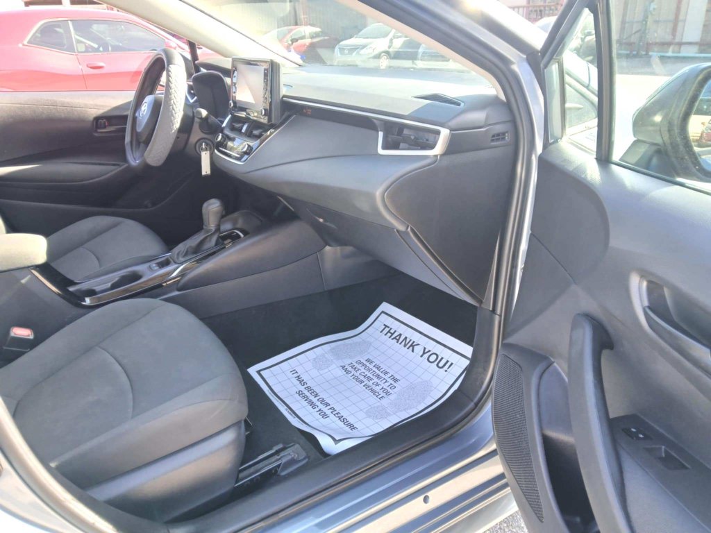 Used 2022 Toyota Corolla LE FWD image 10