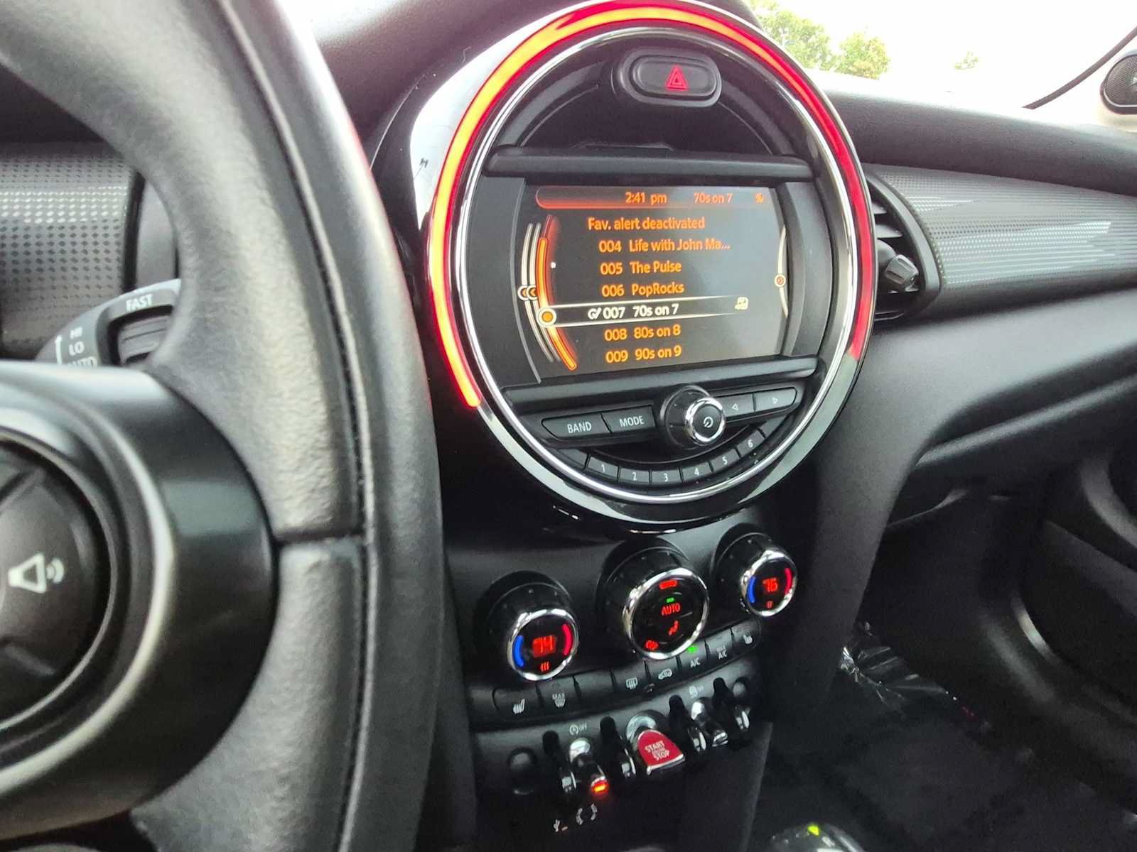 Used 2018 MINI Cooper 2-Door Hardtop FWD image 30