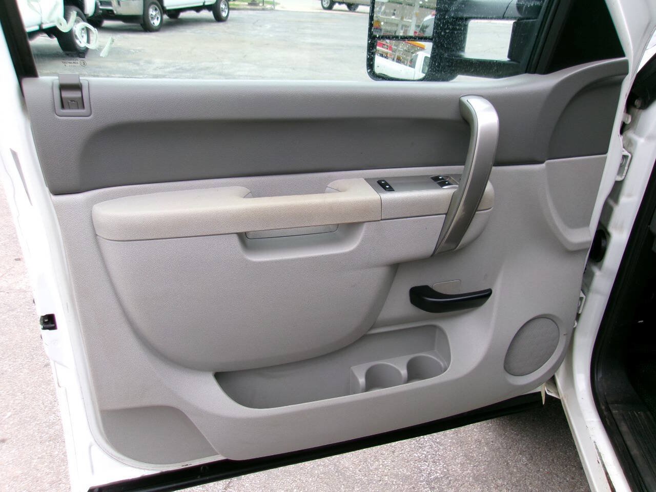 Used 2013 Chevrolet Silverado 3500 W/T w/ Snow Plow Prep Package AWD/4WD image 17