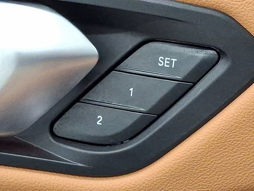 Used 2025 BMW 330i xDrive Sedan image 28