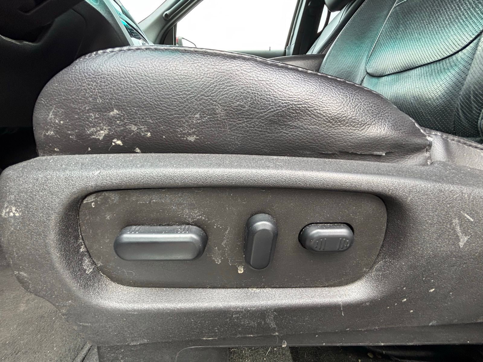 Used 2013 Ford Explorer Limited AWD/4WD image 9