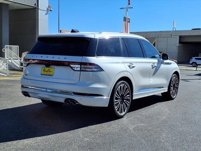 New 2025 Lincoln Aviator Black Label image 2