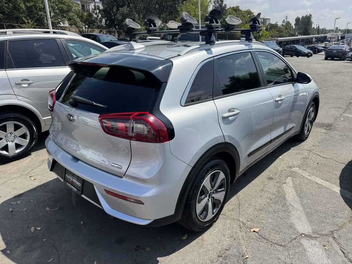 Used 2019 Kia Niro LX image 6