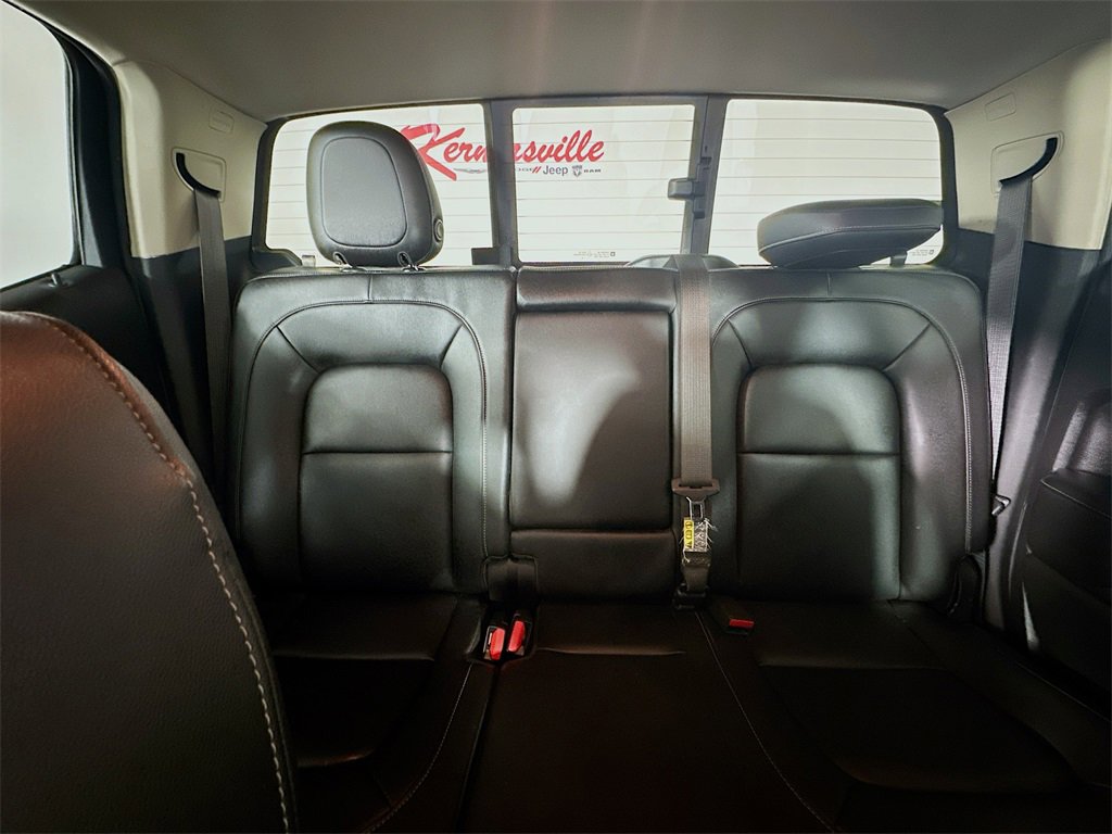 Used 2016 GMC Canyon SLT w/ Driver Alert Package image 13