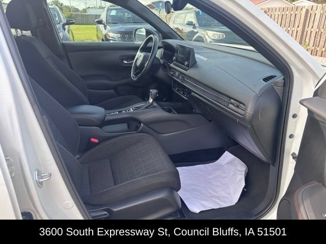 Used 2025 Honda HR-V Sport image 53
