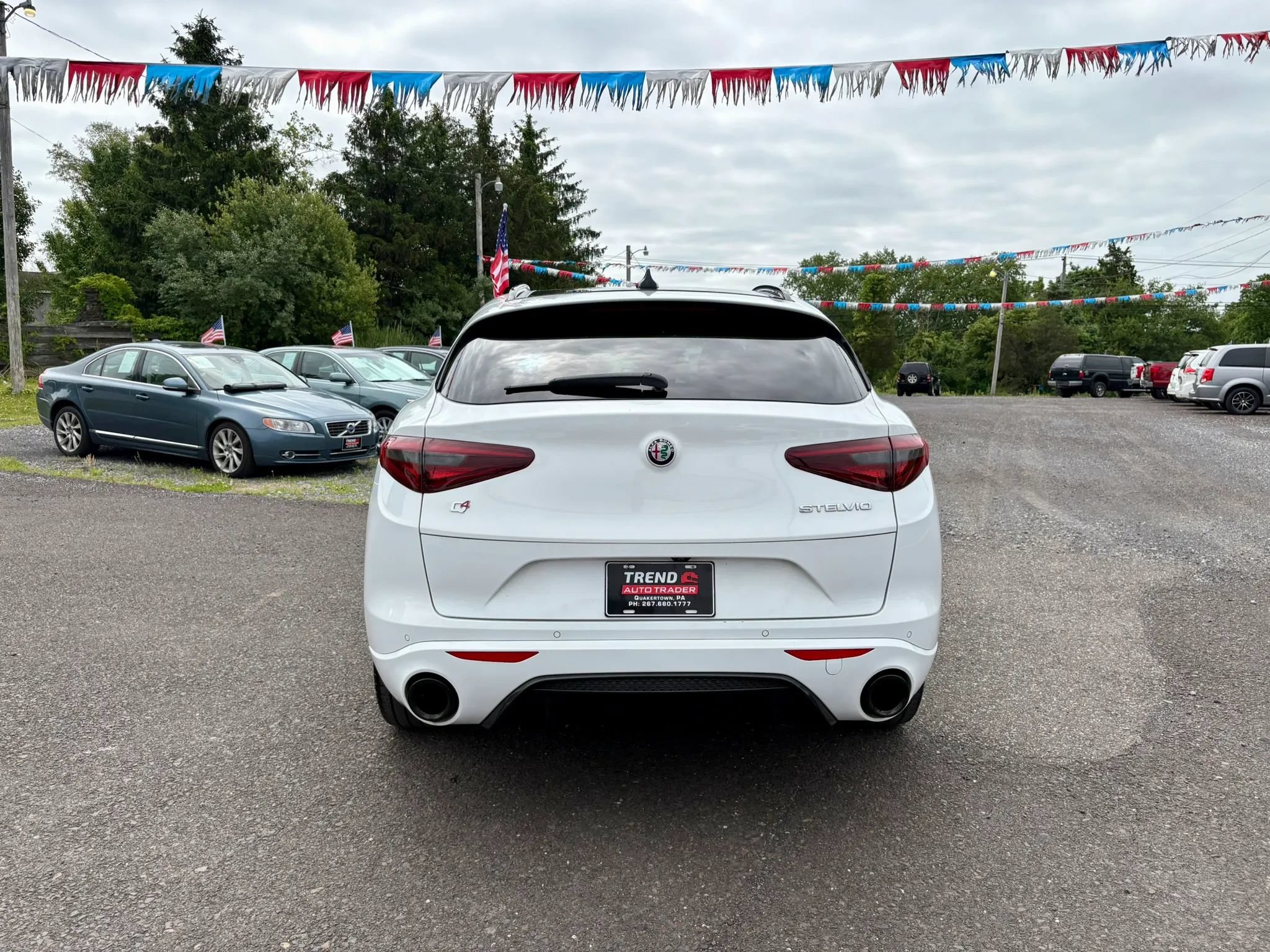 Used 2022 Alfa Romeo Stelvio Veloce AWD/4WD image 4