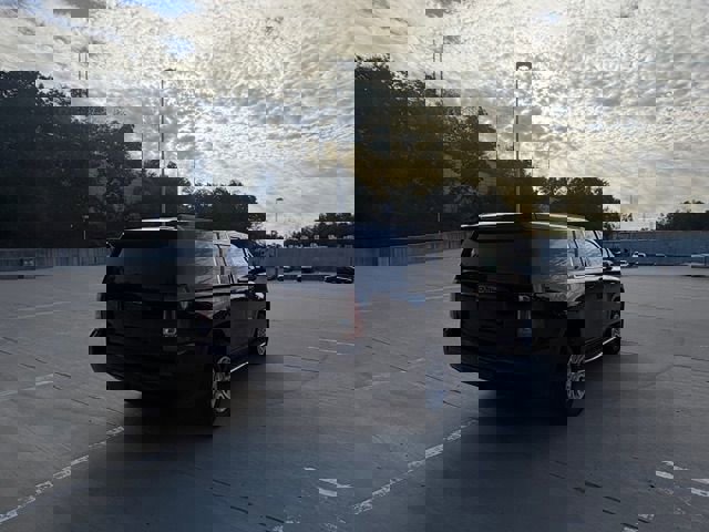 Used 2020 GMC Yukon XL SLT image 5