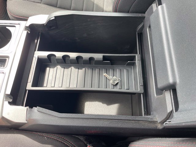 Used 2018 Ford F150 XLT w/ Equipment Group 302A Luxury AWD/4WD image 40
