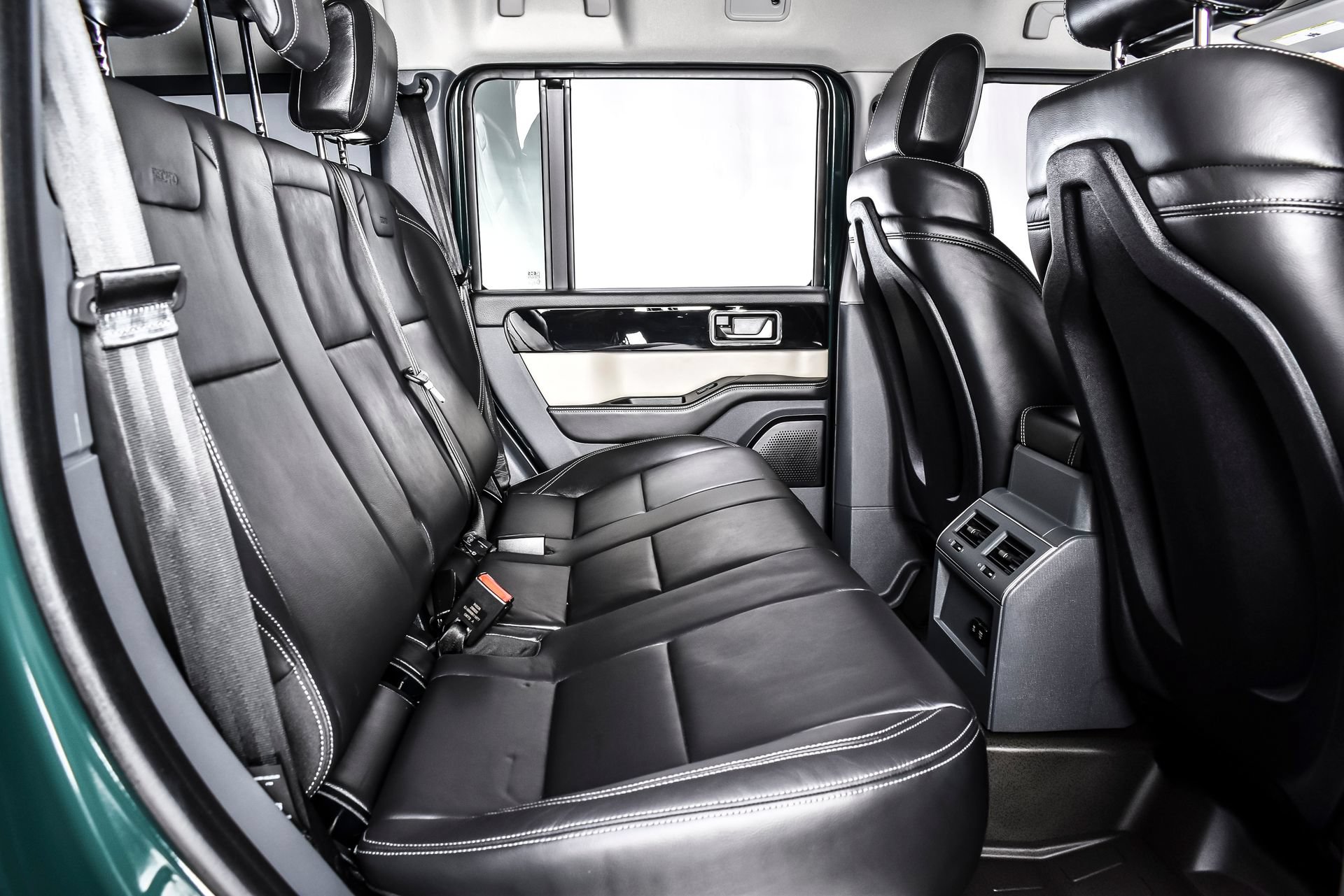 Used 2024 INEOS Grenadier Station Wagon AWD/4WD image 18