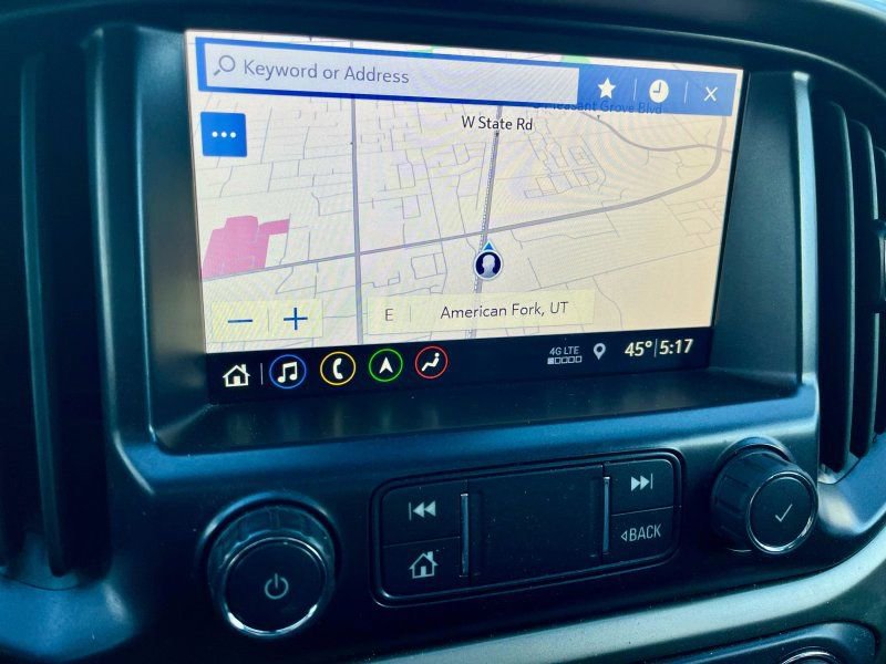 Used 2021 Chevrolet Colorado Z71 w/ Safety Package image 15