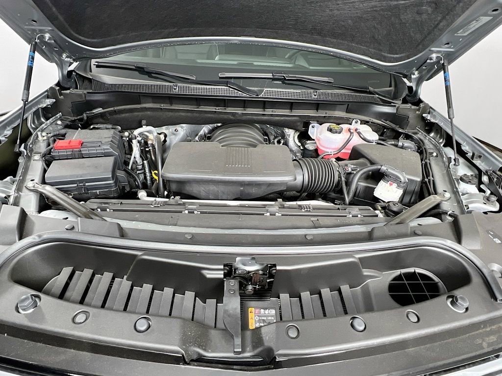 New 2025 Chevrolet Suburban Premier image 34