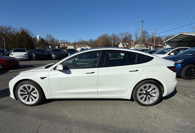 Used 2023 Tesla Model 3 Standard Range RWD image 2
